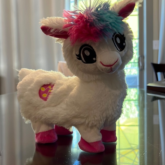 See video!  Dancing Llama of course, you know you want it π₯³ - Picture 3 of 6